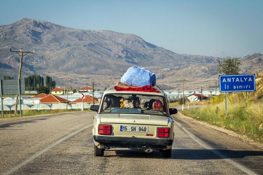 Як організувати ідеальну подорож з дітьми: Поради для сімейного відпочинку