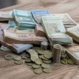 До чого сниться багато грошей: паперові купюри та монети